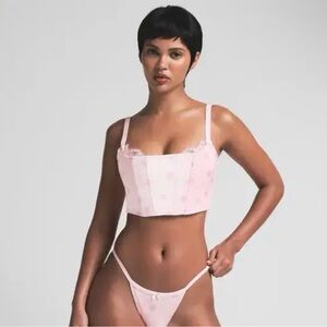NWT Skims Velvet Lace Cropped Corset in Cherry 🍒 Blossom Heartbreaker in Large